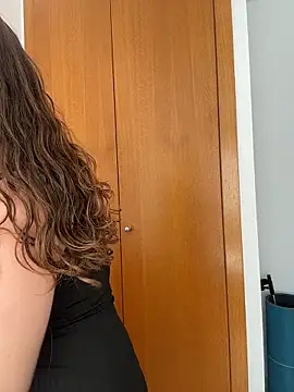 TenderLaGlamor online show from 02-26-26, 12:38