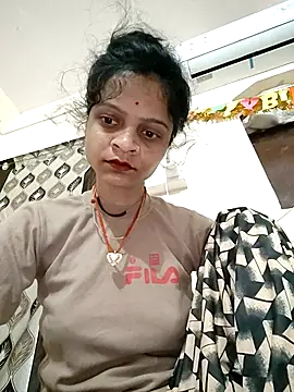 Snapshot of Sonam_dhakad chatting on 11-08-25, 11:08 Sonam dhakad online show from 11-08-25, 11:08