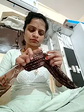 Snapshot of Sonam_dhakad chatting on 11-21-25, 01:21 Sonam dhakad online show from 11-21-25, 01:21