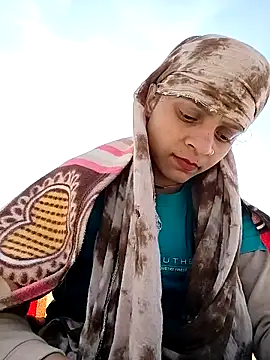 Snapshot of Sonam_dhakad chatting on 12-18-25, 06:07 Sonam dhakad online show from 12-18-25, 06:07