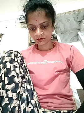 Snapshot of Sonam_dhakad chatting on 02-21-26, 12:01 Sonam dhakad online show from 02-21-26, 12:01