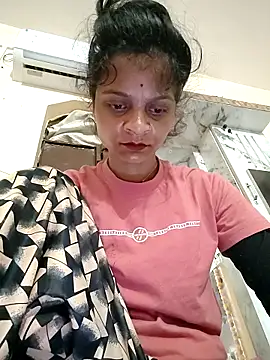 Snapshot of Sonam_dhakad chatting on 02-18-26, 12:41 Sonam dhakad online show from 02-18-26, 12:41