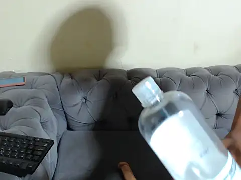 PrettyHeartz online show from 10-01-25, 09:29