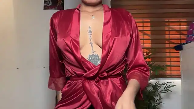 LucytheDevilQueen online show from 07-06-26, 03:24