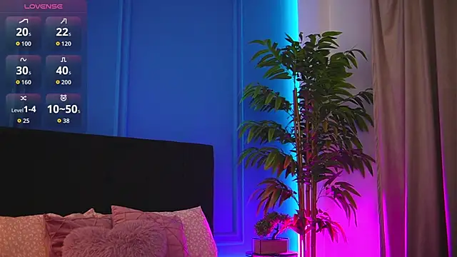 alexxisrae online show from 12-02-25, 04:25