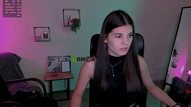 Snapshot of lizzie_boom chatting on 09-19-25, 01:04 lizzie boom online show from 09-19-25, 01:04