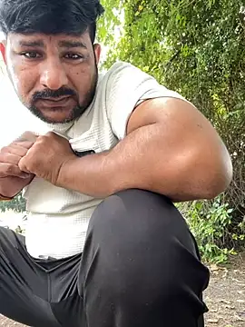 Snapshot of DeepakFucker01 chatting on 09-10-25, 06:12 DeepakFucker01 online show from 09-10-25, 06:12