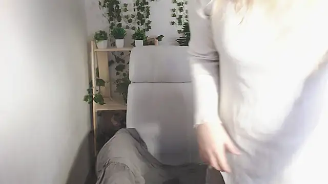 Amanda Butlerr online show from 12-05-25, 11:09