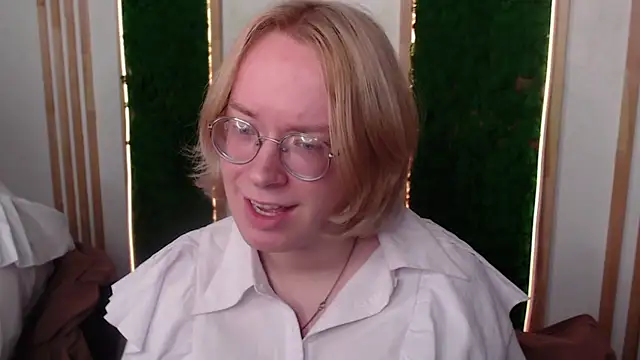 Amanda Butlerr online show from 06-18-26, 12:10