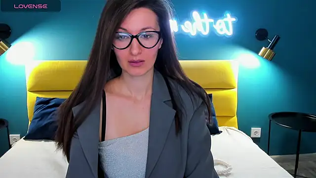 Joan Nelson online show from 01-12-26, 01:23