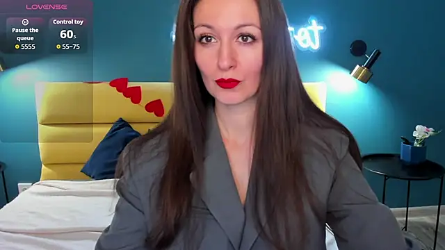 Joan Nelson online show from 02-25-26, 01:28