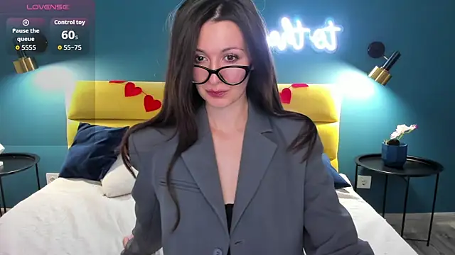 Joan Nelson online show from 02-11-26, 08:36