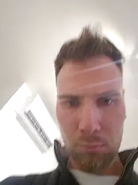 Snapshot of mrlyuis chatting on 11-18-25, 03:26 mrlyuis online show from 11-18-25, 03:26