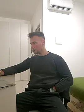 mrlyuis online show from 12-04-25, 08:19