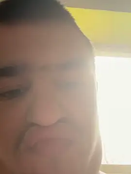 Snapshot of pussyhunter323557 chatting on 10-25-25, 10:58 pussyhunter323557 online show from 10-25-25, 10:58