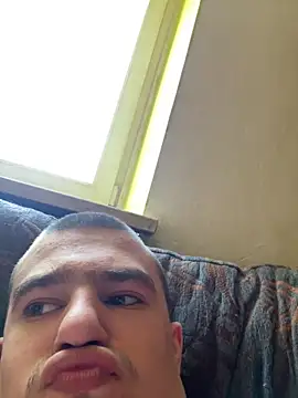 Snapshot of pussyhunter323557 chatting on 09-20-25, 11:37 pussyhunter323557 online show from 09-20-25, 11:37