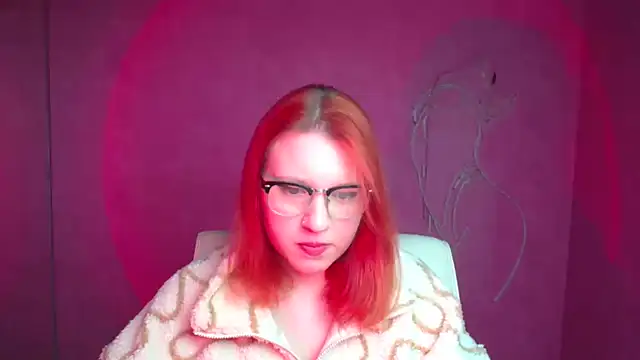 Snapshot of ScarletVixen_ chatting on 09-17-25, 05:37 ScarletVixen online show from 09-17-25, 05:37