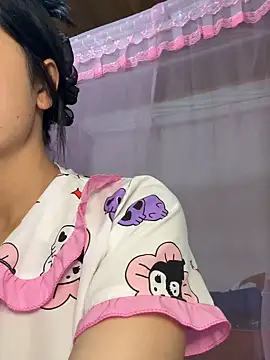 thaoyeuuu online show from 10-15-25, 12:24