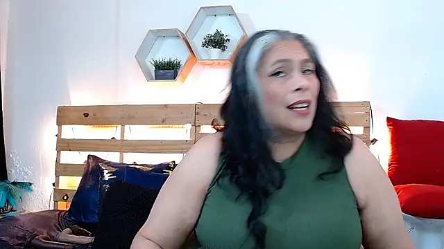 sheila reeves2772 online show from 10-01-25, 04:55