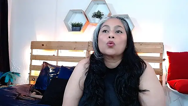 sheila reeves2772 online show from 09-26-25, 05:31