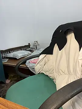 bunny b4nny online show from 11-29-25, 05:07