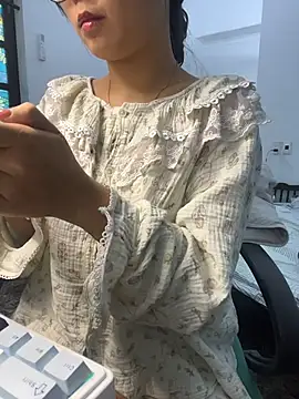 bunny b4nny online show from 11-28-25, 06:13