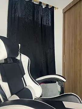 Scarlett05 online show from 09-28-25, 11:01