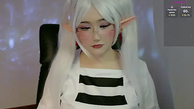 Snapshot of Livelle69 chatting on 11-01-25, 04:08 Livelle69 online show from 11-01-25, 04:08