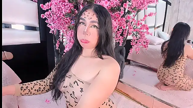 TessaCooper1 online show from 04-24-26, 08:22