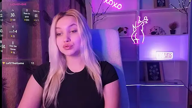 Snapshot of adrelaxina chatting on 02-14-26, 12:44 adrelaxina online show from 02-14-26, 12:44