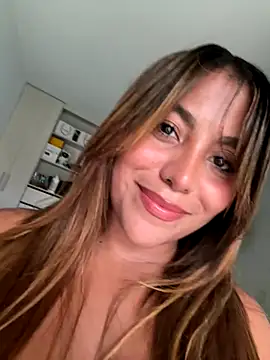 MegannHills online show from 09-18-25, 04:43