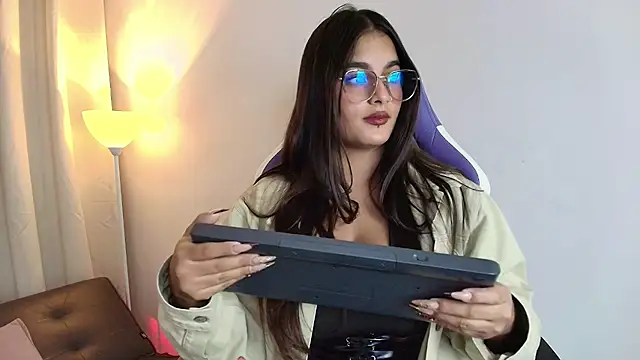 Abby Raschell online show from 02-28-26, 05:07