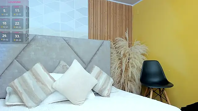 Brunnette Sensation online show from 02-25-26, 06:41