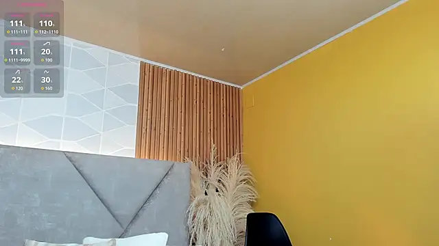 Brunnette Sensation online show from 11-18-25, 06:22