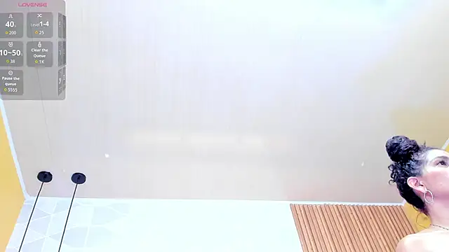 Brunnette Sensation online show from 12-13-25, 08:04