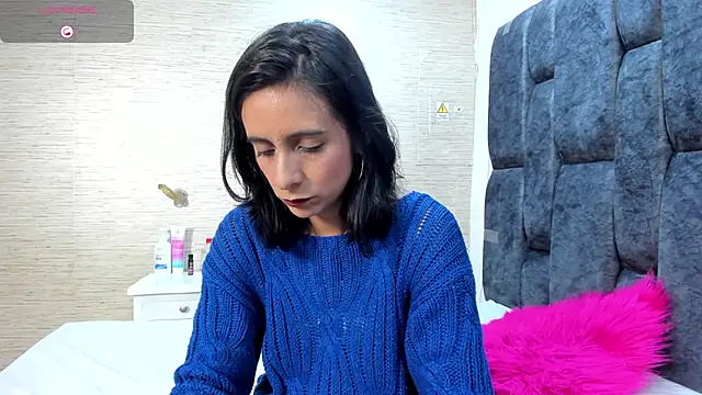 MiaAmore  online show from 12-05-25, 08:50