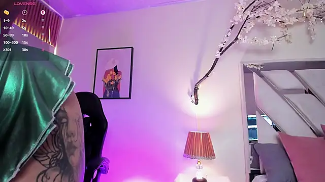 emy williams online show from 11-21-25, 08:08