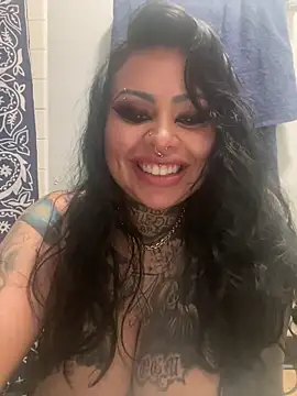 chicanachic13 online show from 04-04-26, 03:02