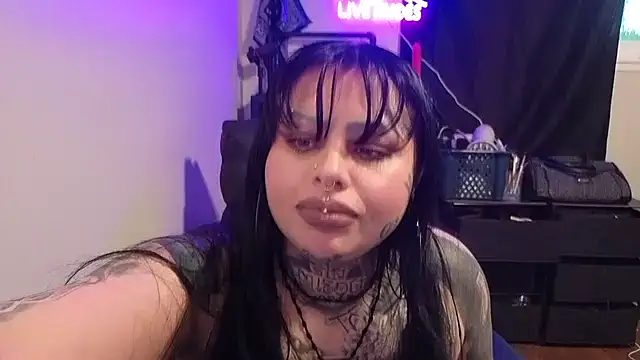 chicanachic13 online show from 04-24-26, 02:35