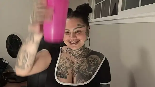 chicanachic13 online show from 04-21-26, 04:08