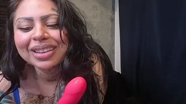 chicanachic13 online show from 11-30-25, 09:32