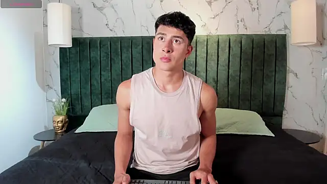 AustinJones  online show from 01-08-26, 06:58