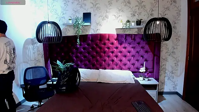 AustinJones  online show from 12-22-25, 07:25