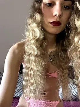 Snapshot of Bianca_XX25 chatting on 12-01-25, 09:54 Bianca XX25 online show from 12-01-25, 09:54