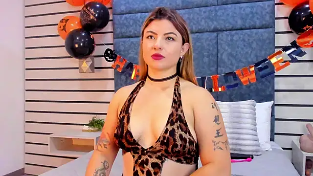 NatyLeone online show from 10-28-25, 08:08