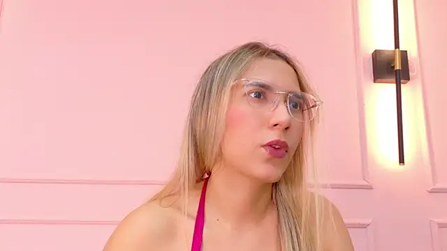 MaddieTease online show from 11-26-25, 01:00