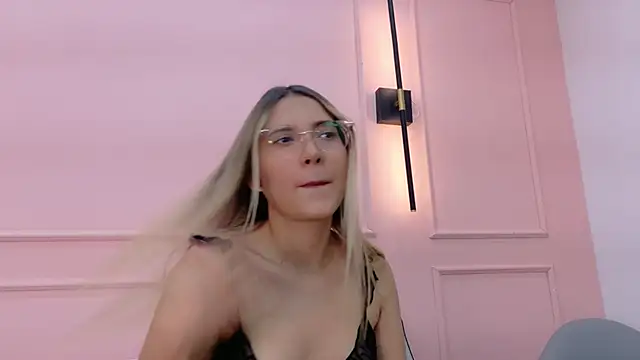 MaddieTease online show from 02-09-26, 01:31