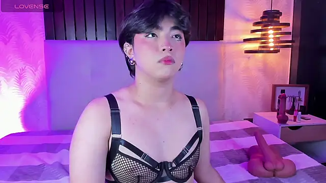 Snapshot of Creamy_Angelo chatting on 10-19-25, 09:28 Creamy Angelo online show from 10-19-25, 09:28