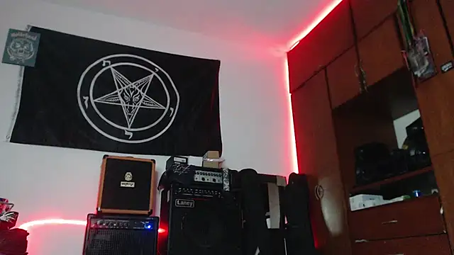 Snapshot of Diego__Barbarie__ chatting on 05-15-26, 11:03 Diego Barbarie online show from 05-15-26, 11:03
