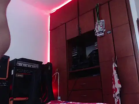 Diego  Barbarie   online show from 11-21-25, 08:52